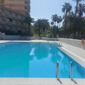 apartamento-margarita-con-piscina-en-playa-honda.tenerifehoteles.net/